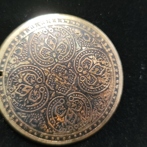 Claires Beaded Necklace - Picture 2 of 4